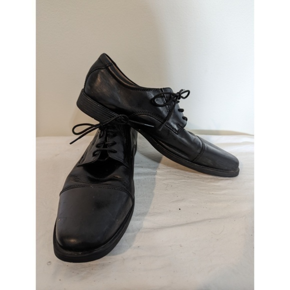 Clarks Cushion Soft Leather Shoe